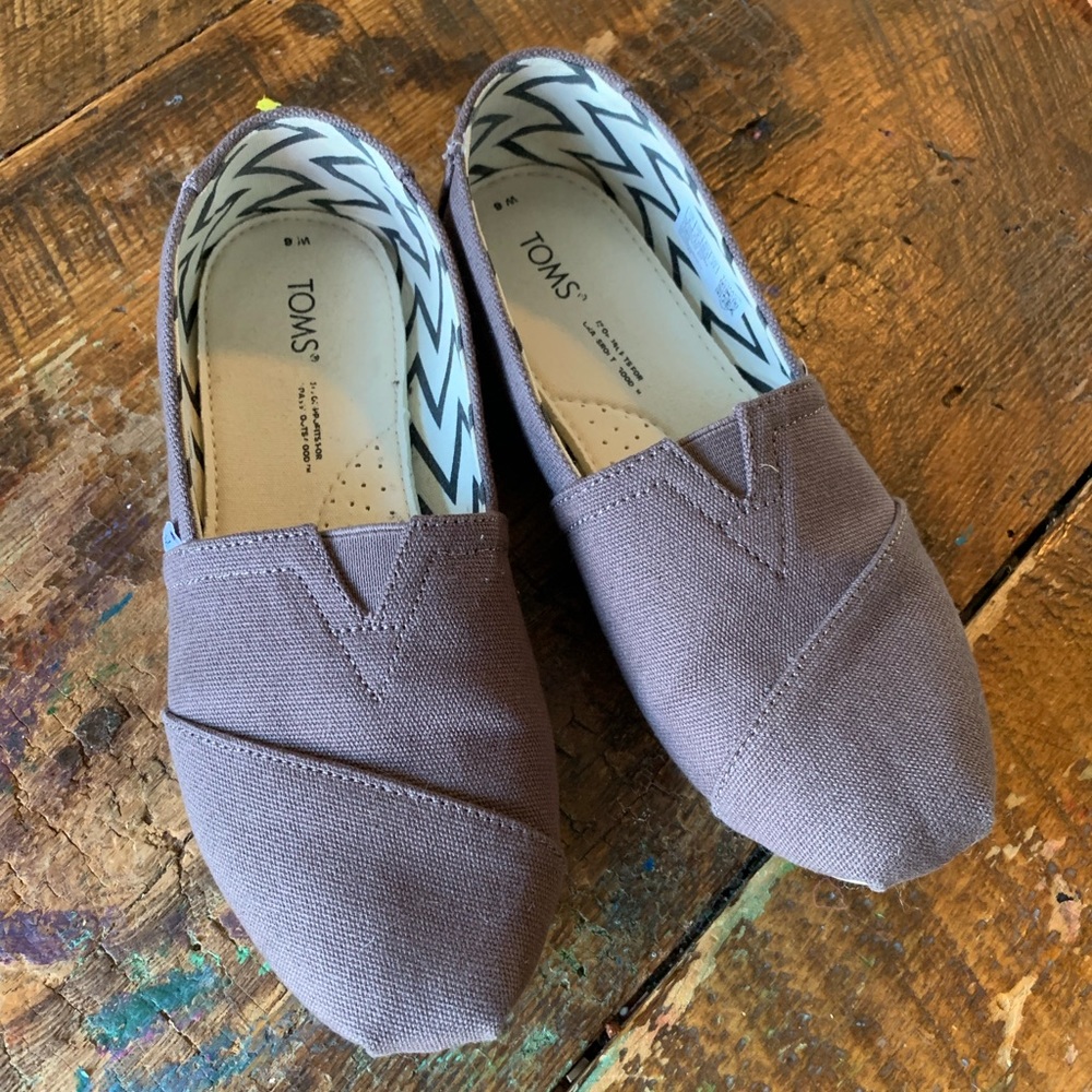 Toms